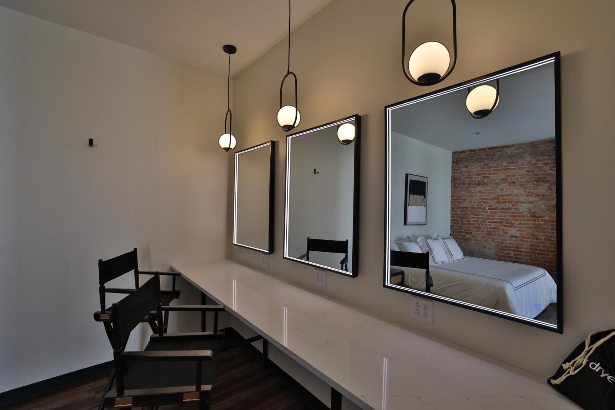 Urban Collective Boutique Hotel Edwardsville Exteriér fotografie